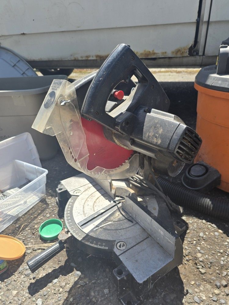 Black And Decker 10" Chop Saw