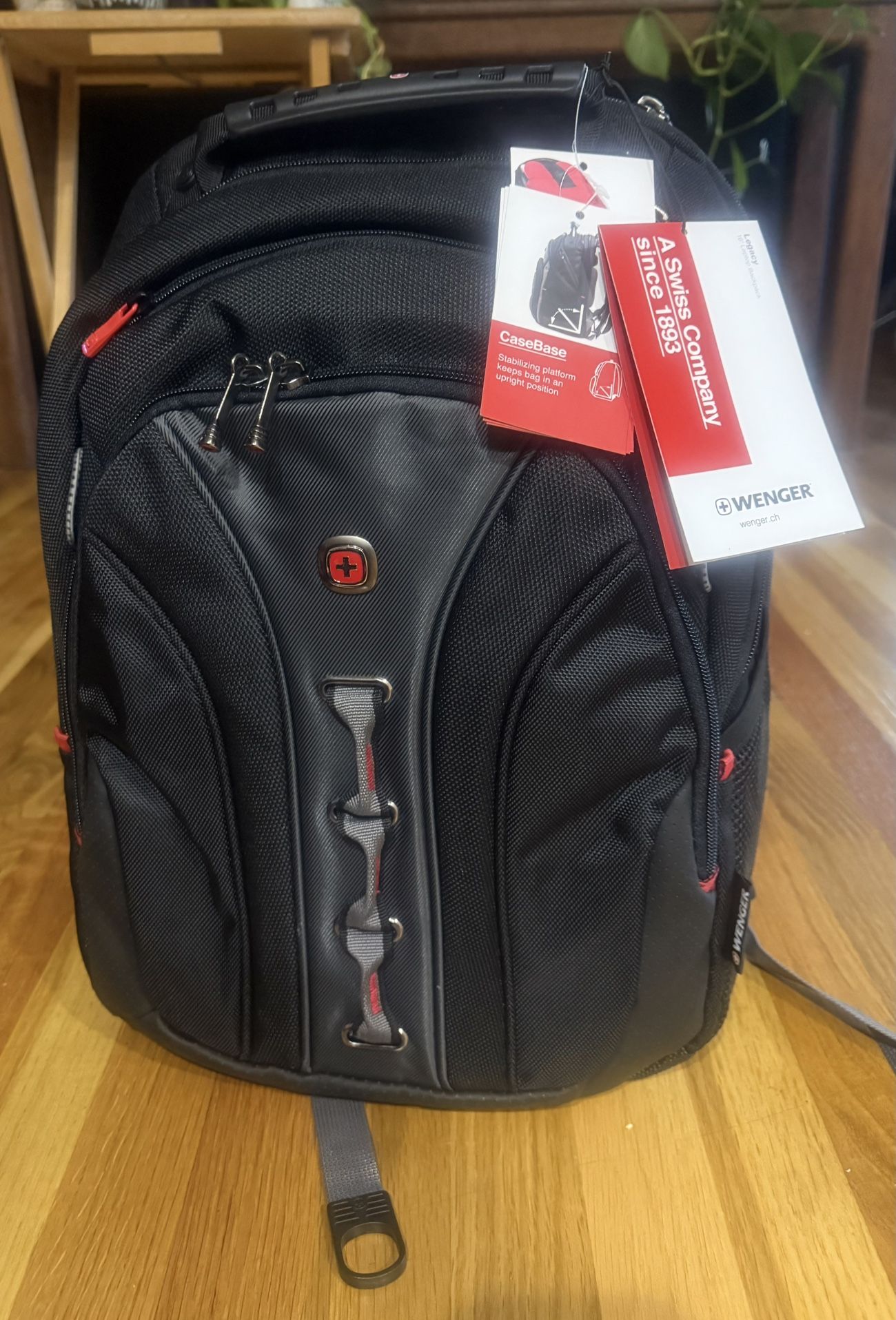 Swiss Wenger 18" Backpack 