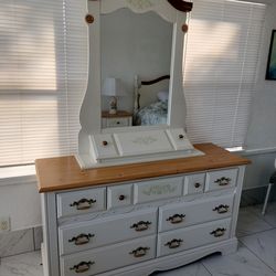 Queen/Full Bedroom Set