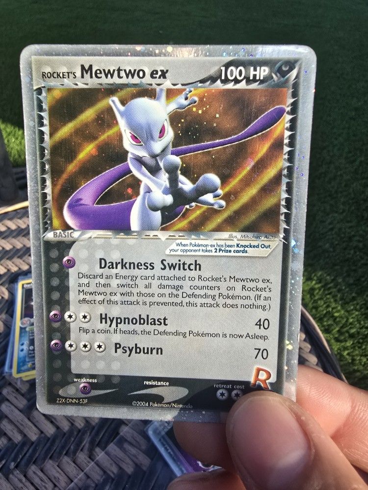 Pokémon Rocket's Mewtwo EX 2004