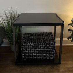 Modern Black Side Table – Excellent Condition 