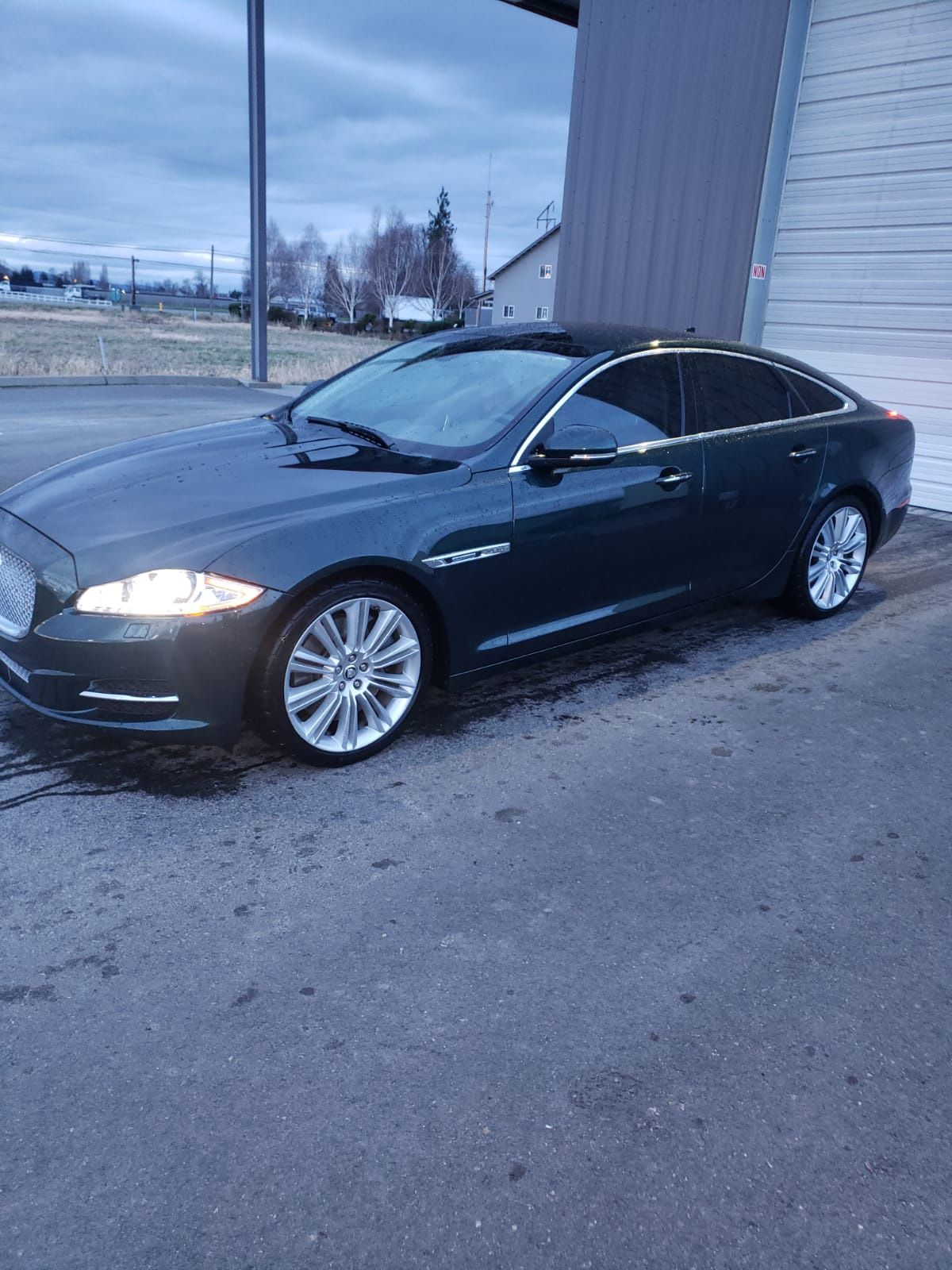 2013 Jaguar XJ-Series