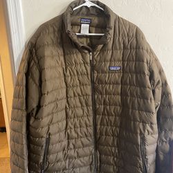 Patagonia men’s Puffer Jacket