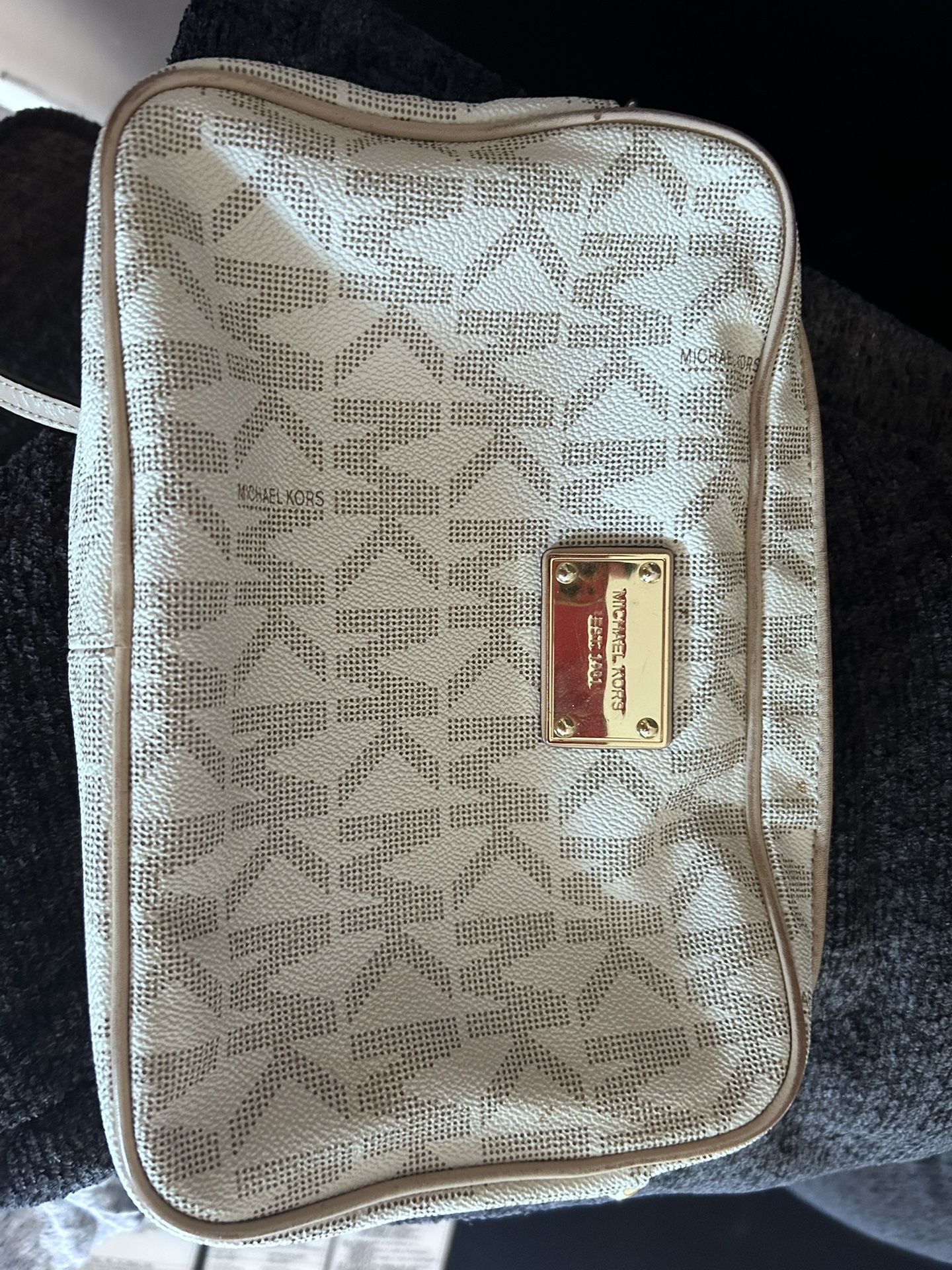 Michael Kors Crossbody