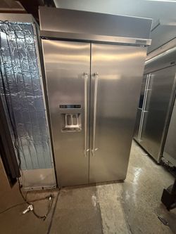 42” Kitchenaid Built In Stainless Steel Refrigerator 