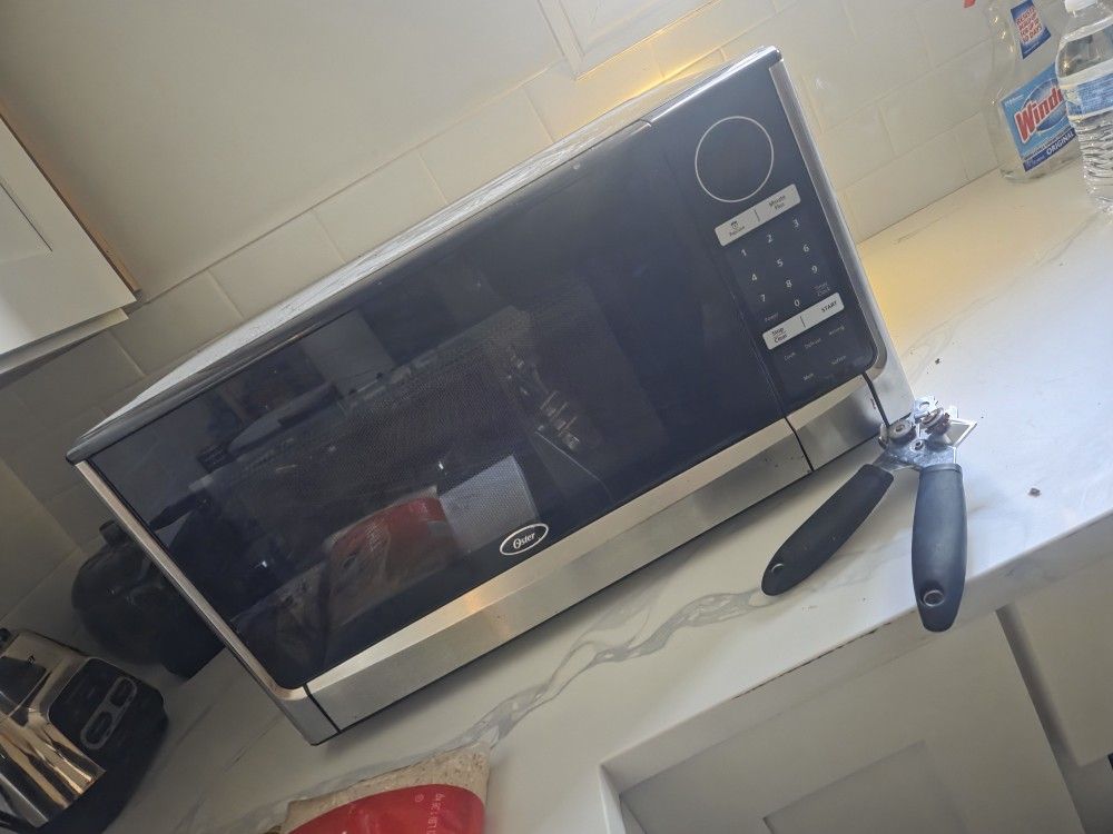 Oster Microwave