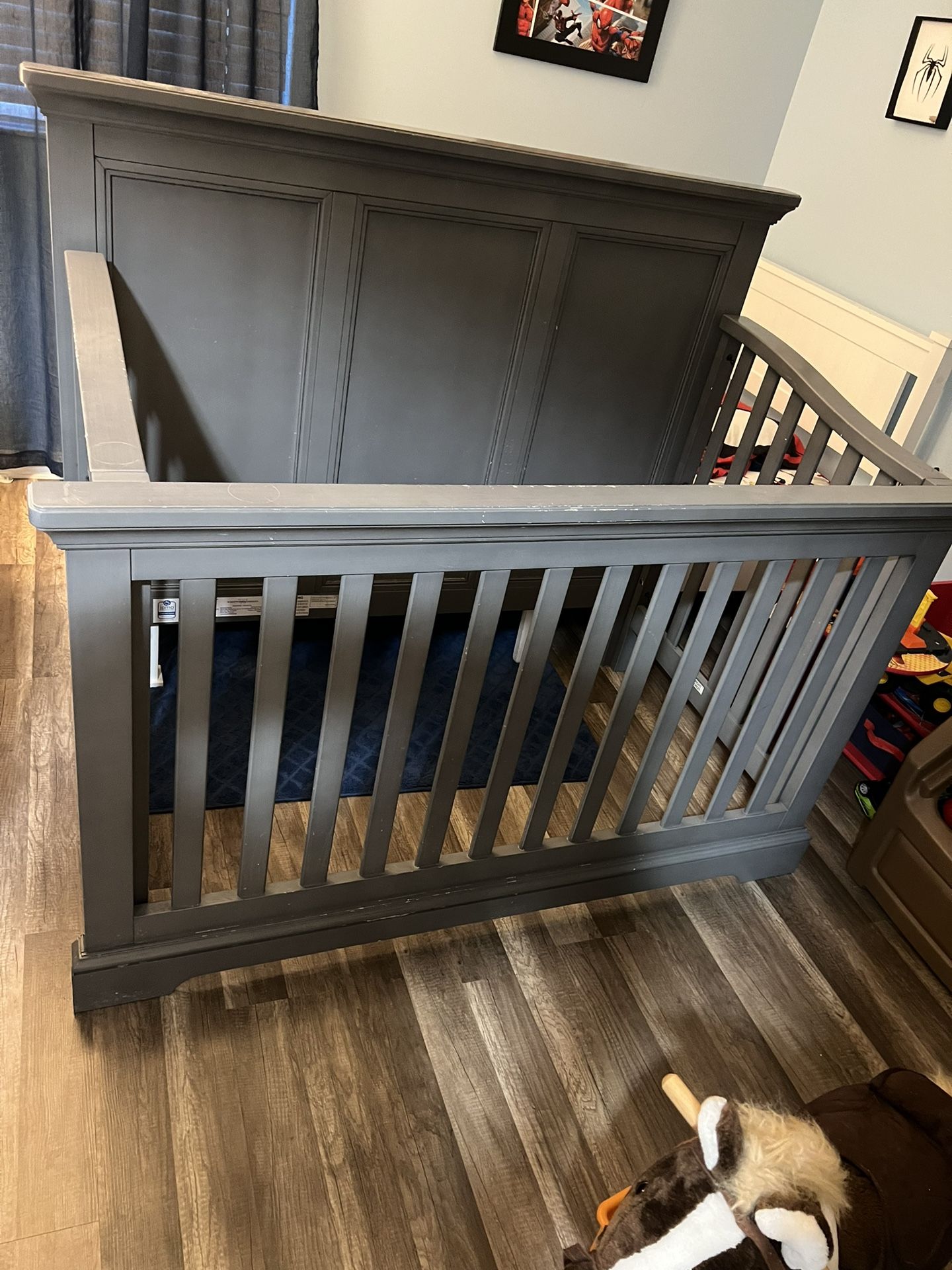 Hanley convertible crib sale