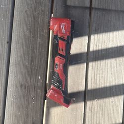 Milwaukee multi -tool 18 v