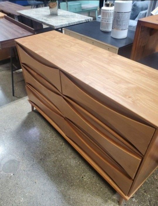 Mid Century Modern Style 6-Drawer Dresser (New)