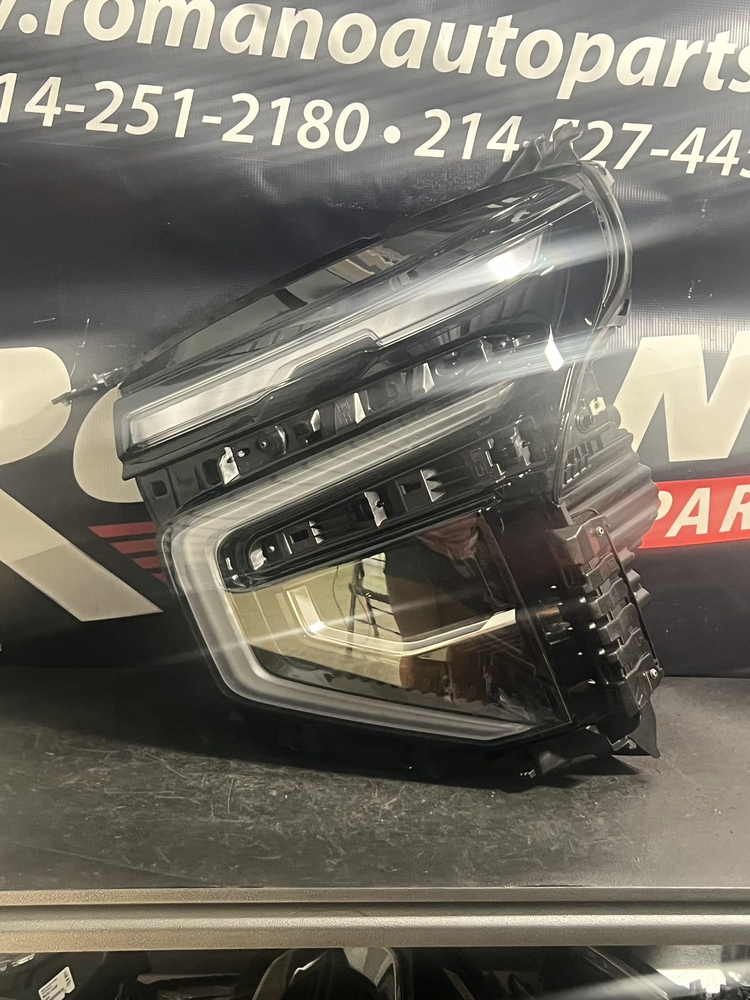 2025-2026 Chevy Tahoe Suburban Headlight