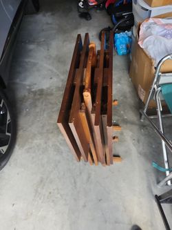 Set Of Earing Tabke