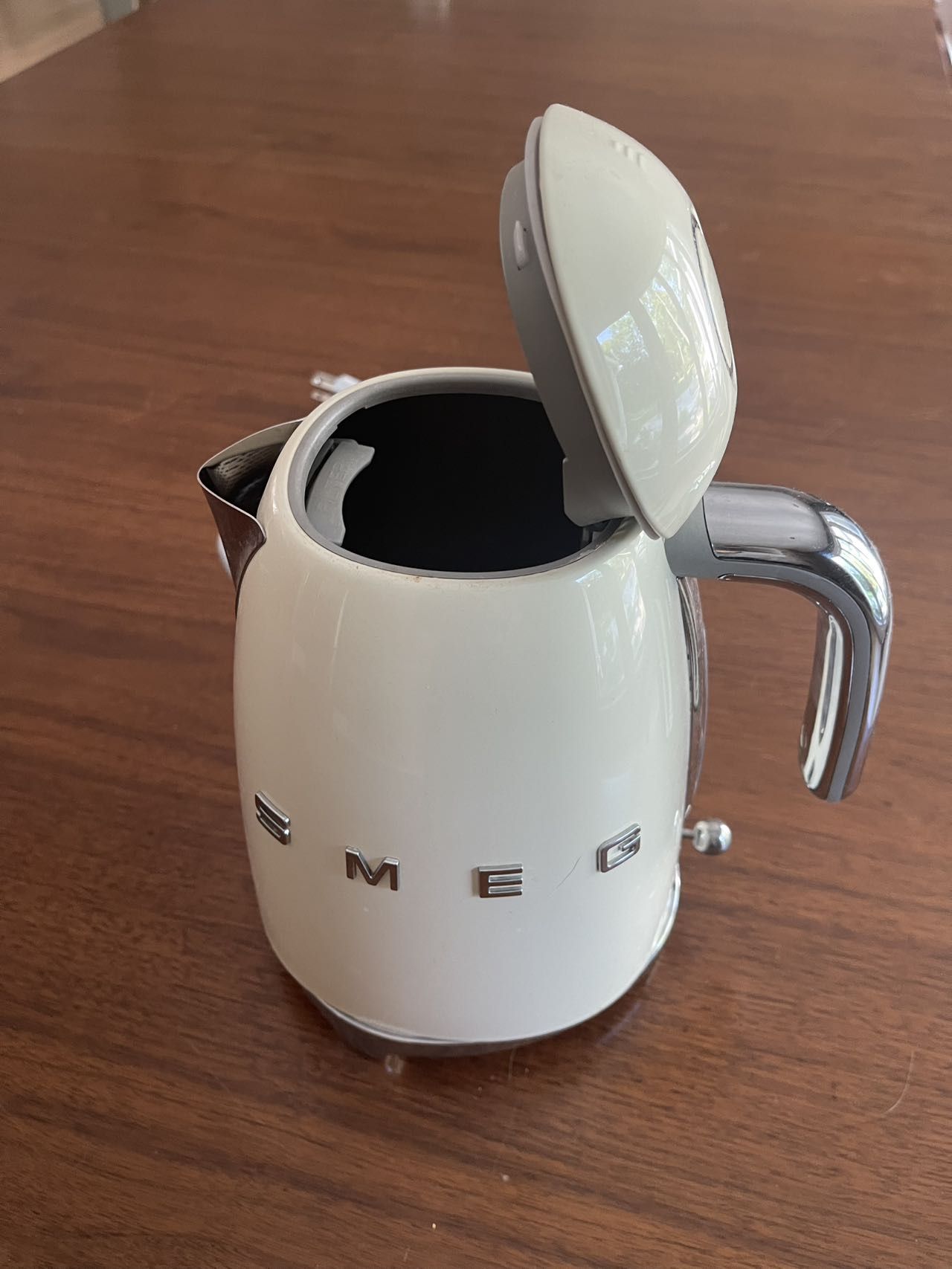 SMEG kettle