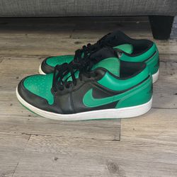 Nike Air Jordan 1 Low Lucky Green Size 13 