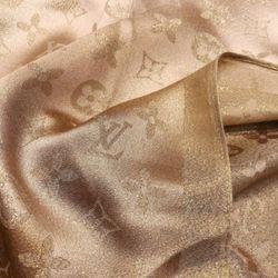 Synthetic Lv Scarf