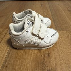 Adidas Toddler Shoes – Size 5K – $15