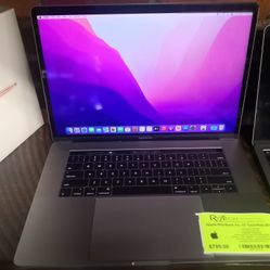Apple MacBook Pro 15" Touchbar 2017
Intel Core i7-7920HQ
3.10GHz Quad Core
16GB RAM-512GB SSD
AMD Radeon Pro 560 GPU (4GB GDDR5)
Webcam

WiFi