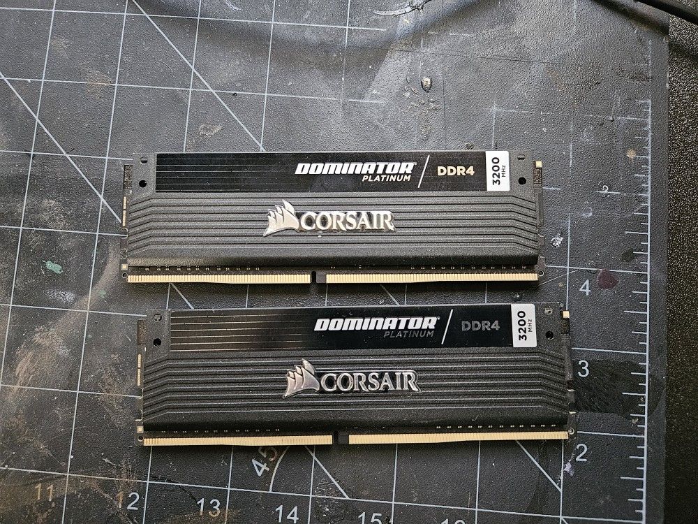 Corsair Dominator Platinum 2x16gb DDR4 Ram