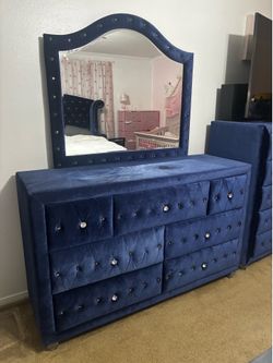 Blue velvet bedroom set