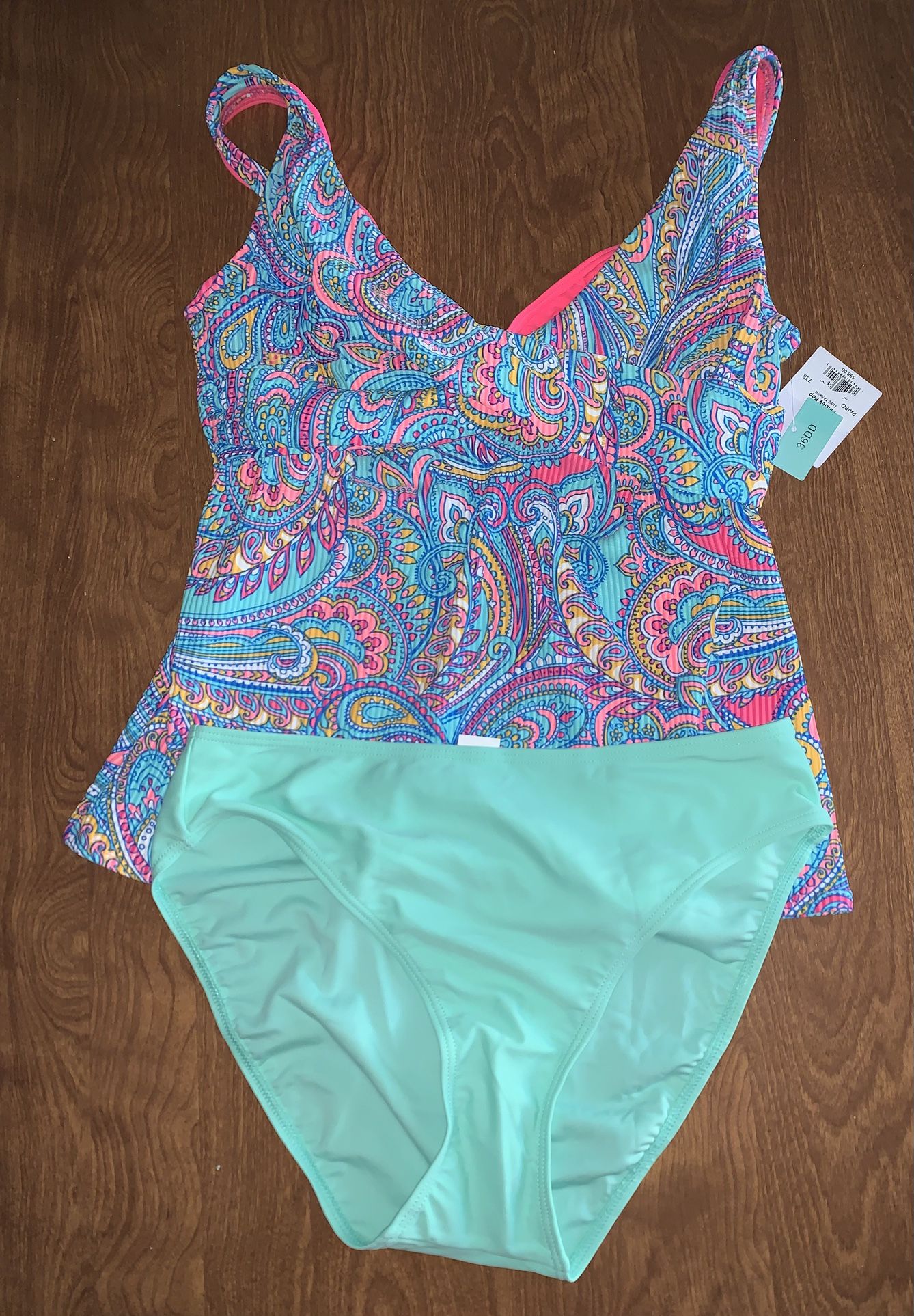 Ladies Sunsets Tankini 36DD Set Nwt