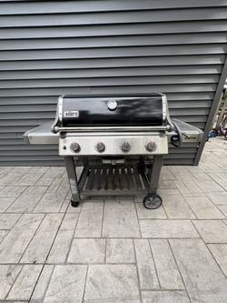 Weber Genesis II Natural gas 4 Burner Grill 