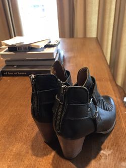 Nordstrom bootie size 10
