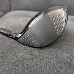 **New** Titlist Tsi2 Driver 10° (LEFT)