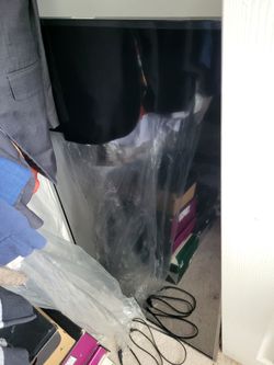 60 inch hisense smart TV with remote