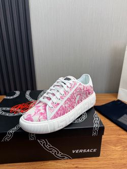 Versace Women’s Sneaker With Box 2026 New