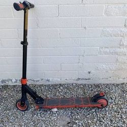 for parts or repair Swagtron SG-8 Swagger 8 Folding Electric Scooter