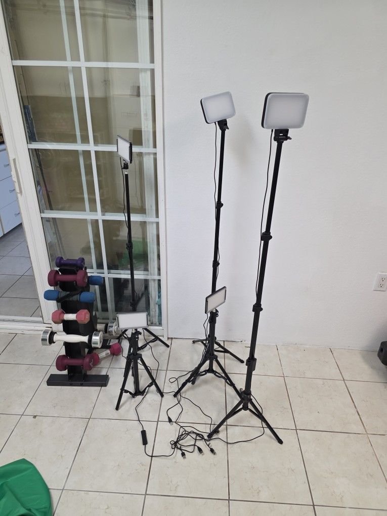 Lights And Green Screen Stand