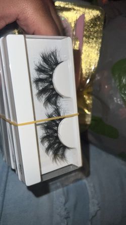 Eyelashes