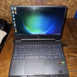 HP victus 4050 gaming laptop 1 tb ssd