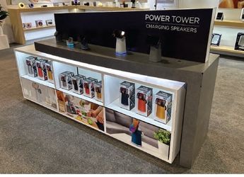 Retail Display Cabinet — 8.5ft, LED Lit, Trade Show Grade
