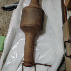 Ford 525A Catolitic Convertor 