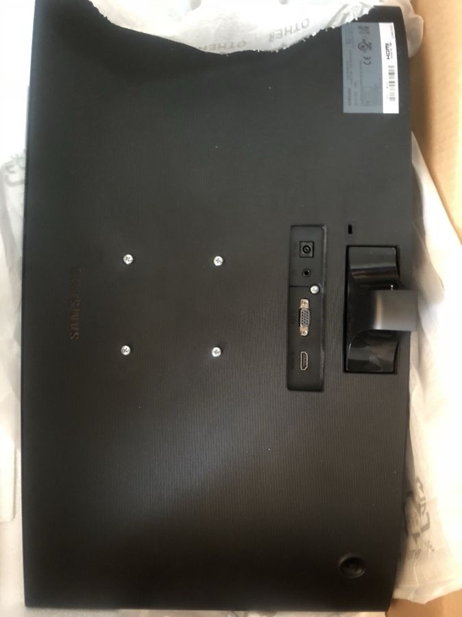used 24"samsung monitor free-sync 60hz CF24F390