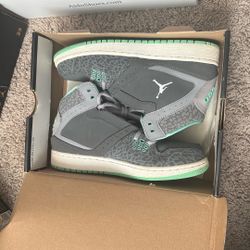 JORDAN 1 Flight (GS) Size 5Y Sneaker