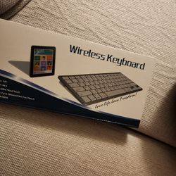 Wireless Bluetooth Keyboard - White