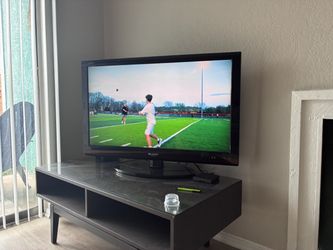 Tv and Coffee table