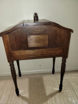 PERFECT CONDITION. Antique Stand-up Sewing Box