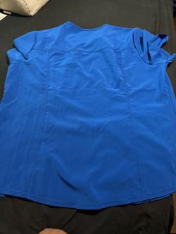 New Scrub Top XL