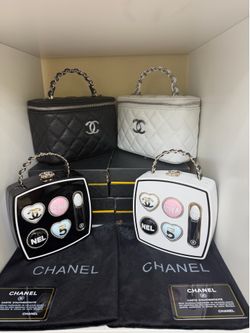 Different prices  120$ - 200$
