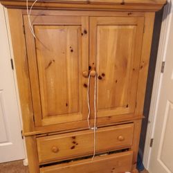 Oak Chest Of Drawers