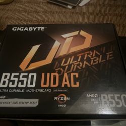 Gigabyte B550 UD AC Motherboard
