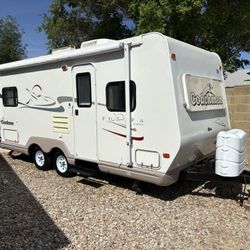 2000 Coachmen Futura
