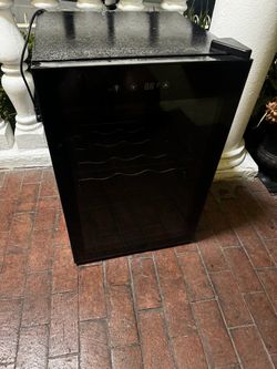 Refrigerator Antarctic Star 20.28"W 4.5 Cubic Feet 145
