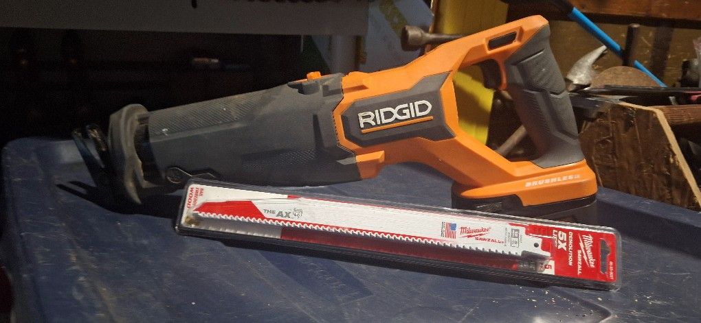 RIDGID CORDLESS RECIPROCATIMG SAW PLUS