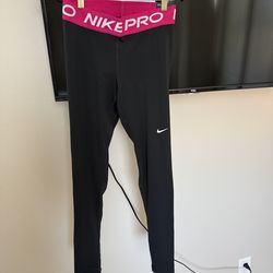 Nike leggings size small
