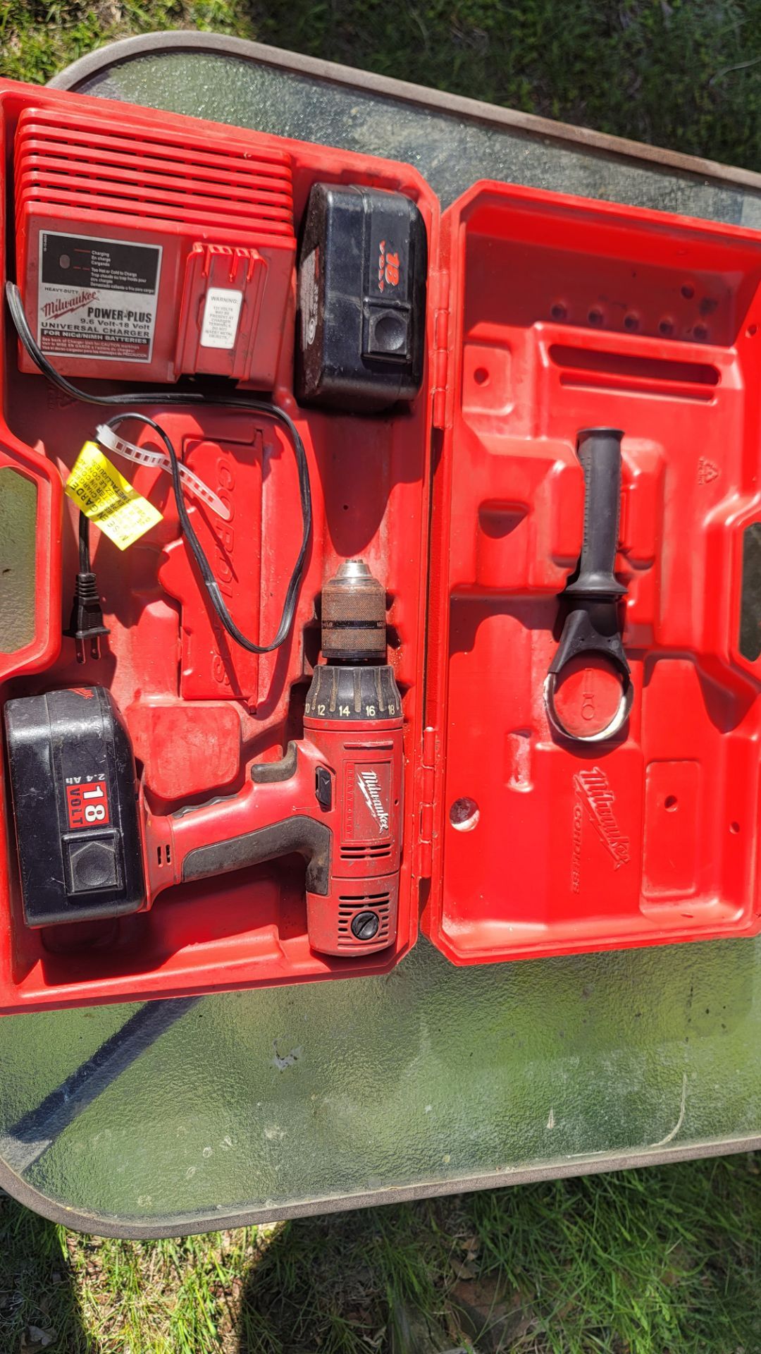 Milwaukee 18v hammer drill kit