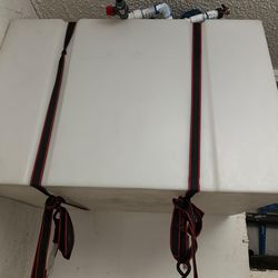100 Gallon Water Tank
