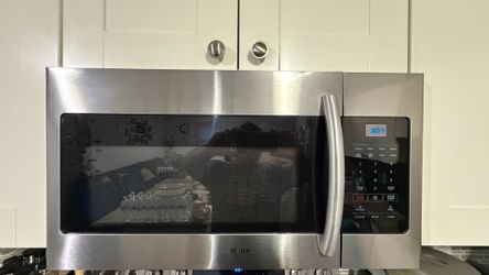 Samsung Microwave Over the Range  30”x16”